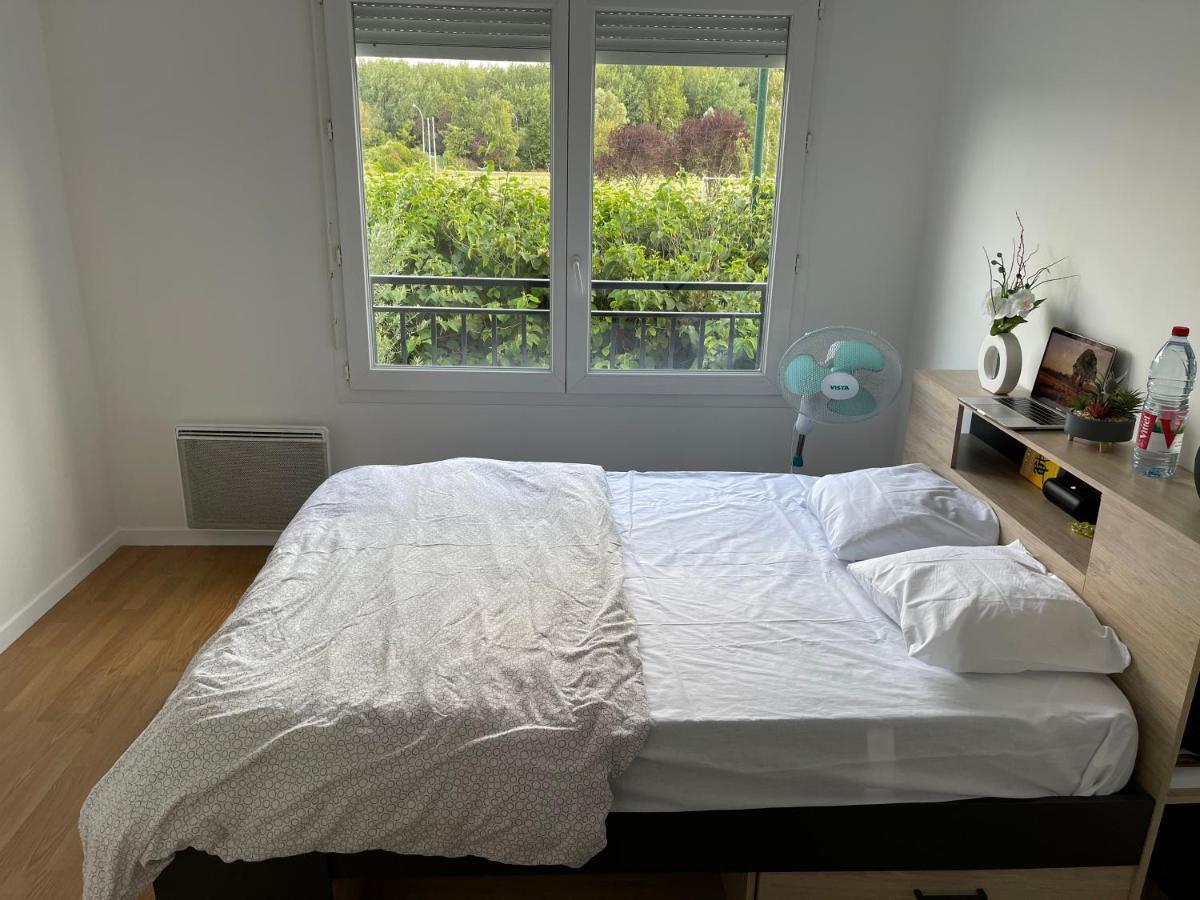 Lovely Bedroom Loft With Free Parking On Premise Буассі-Сен-Леже Екстер'єр фото